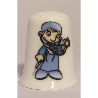 Verpleger op een porselein vingerhoedje