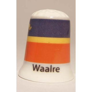 Waalre Nederlandse gemeentevlag op een porselein vingerhoedje