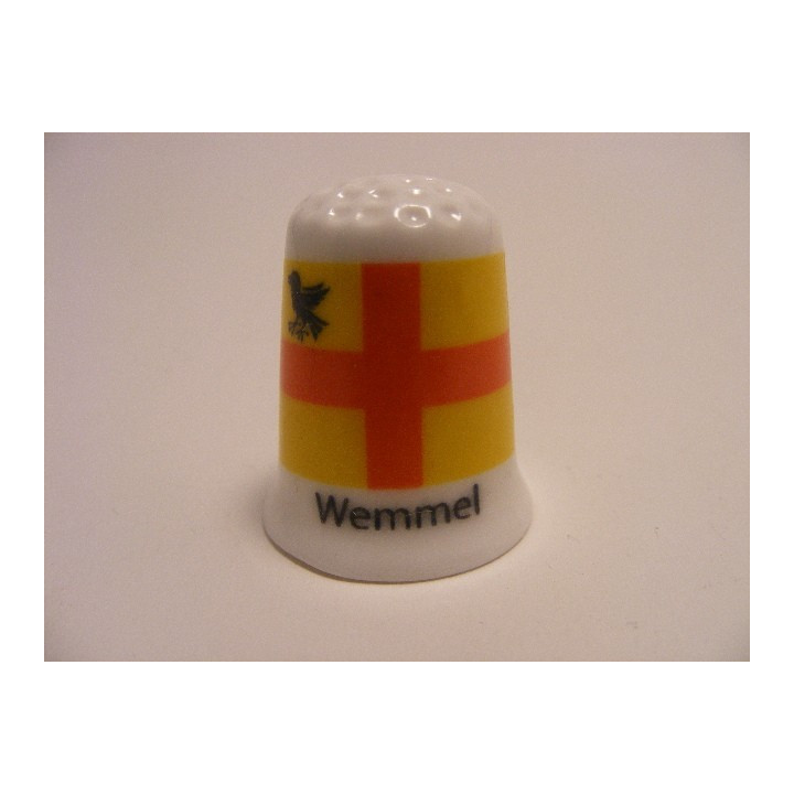 Wemmel vlag Belgie op een porselein vingerhoedje