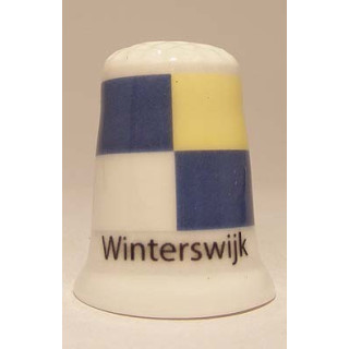 Winterswijk Nederlandse gemeentevlag op een porselein vingerhoedje