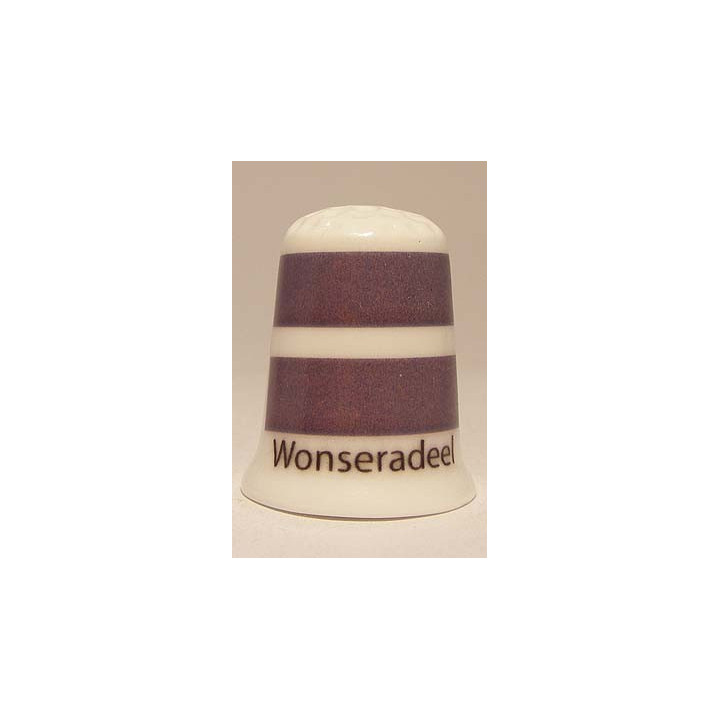 Wonseradeel Nederlandse gemeentevlag op een porselein vingerhoedje