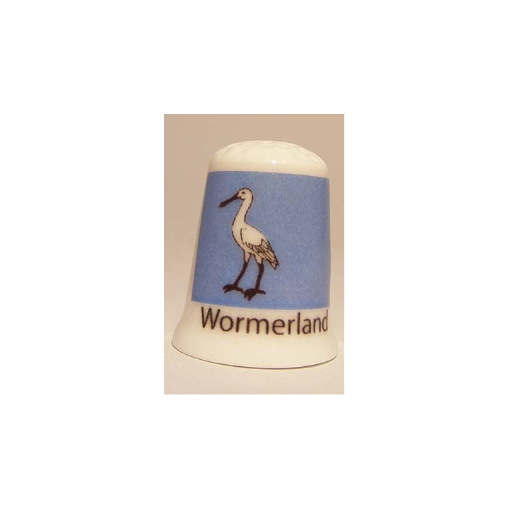 Wormerland Nederlandse gemeentevlag op een porselein vingerhoedje