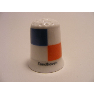 Zandhoven vlag Belgie op een porselein vingerhoedje