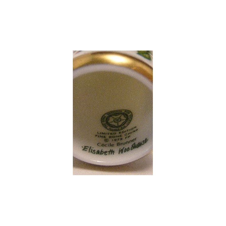 Elizabeth Woodhouse vingerhoedjes met hout display The Franklin Mint 1979