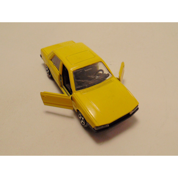 Peugeot 505 1:43 Norev geel