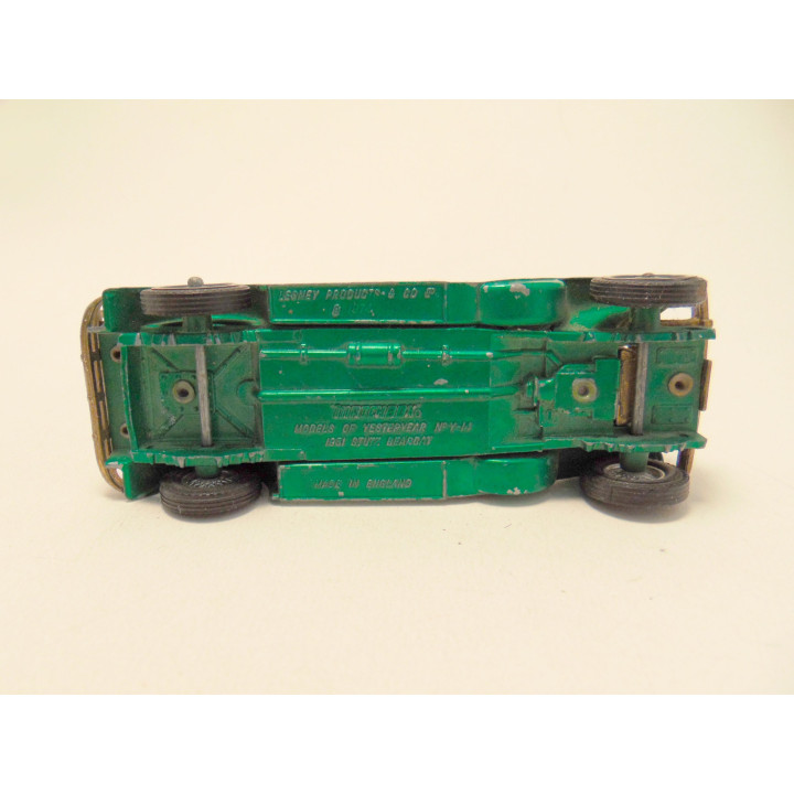 Stutz Bearcat cabrio 1931 Matchbox Models of Yesteryear groen