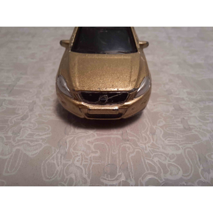 Volvo XC60 sedan Dickie 1:64 goudkleurig
