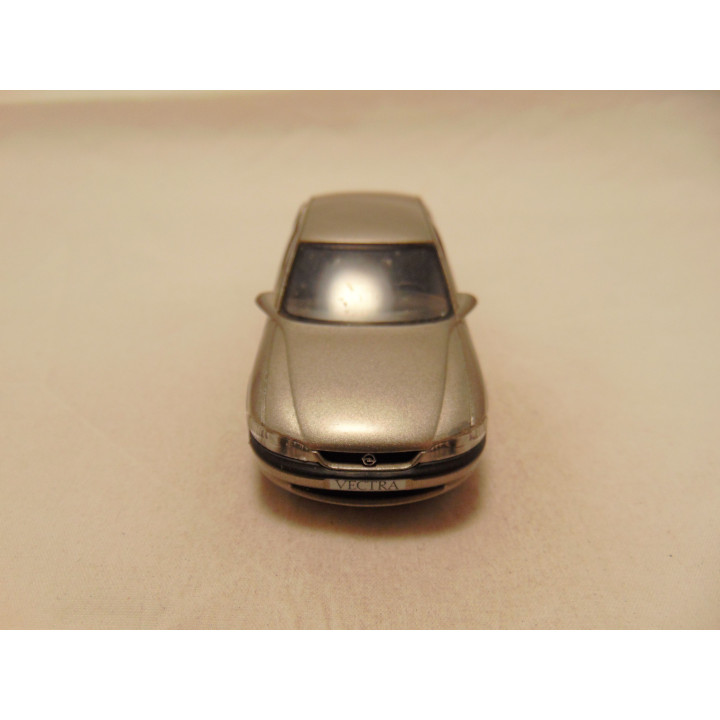 Opel Vectra 1:43 Schuco zilvergrijs