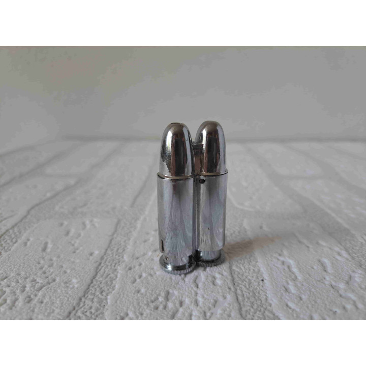 Smirnoff navulbaar aansteker in een vorm van kogels