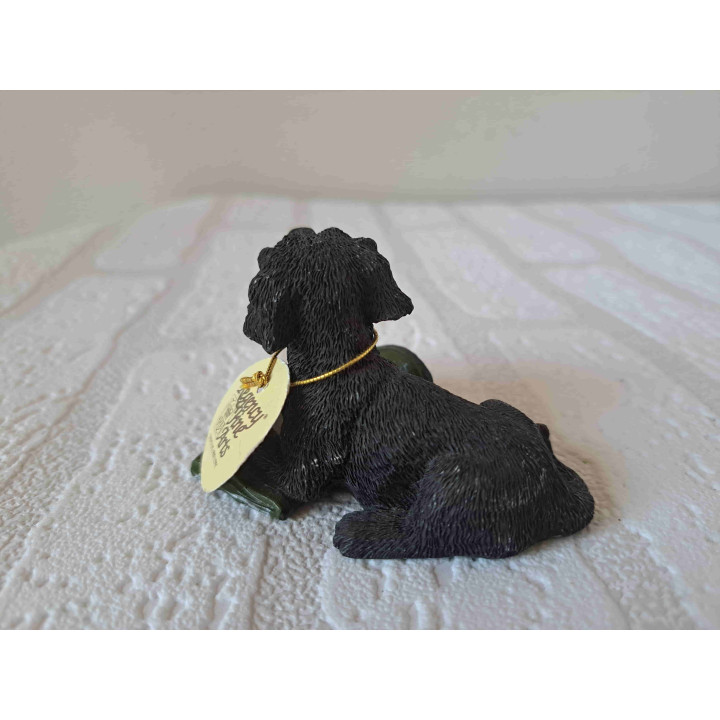 Zwart Labrador hond puppy met laars van RFA Regency fine arts
