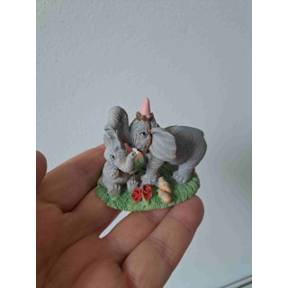 Circus olifant moeder van kunsthars met baby olifant 7x5x5cm