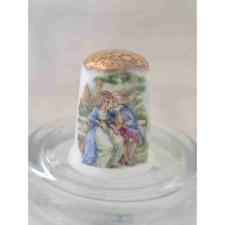 Set nostalgie klederdracht vingerhoedje met goud top van Birchcroft