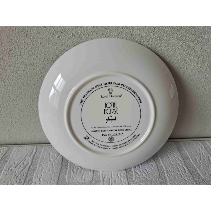 Franklin Snow Leopards Total Eclipse Plate