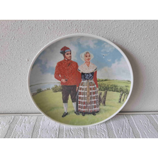 Deense klederdracht porselein wandbord D20 cm