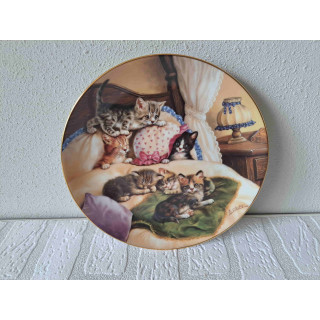 Poezen in het hemelbed Kahla wandbord D20 cm