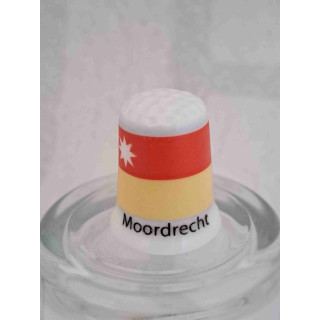 Vlag van Moordrecht bij de Zuidplaspolder op een porselein vingerhoedje
