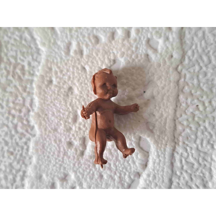 Rubber baby zwart poppetje 1:24 poppenhuis 2x2x1.5cm - Poppenhuis miniatuur