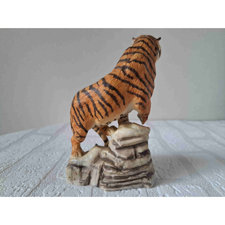 Siberische tijger van porselein Franklin mint 9x6.5x15.5cm - dierfiguren