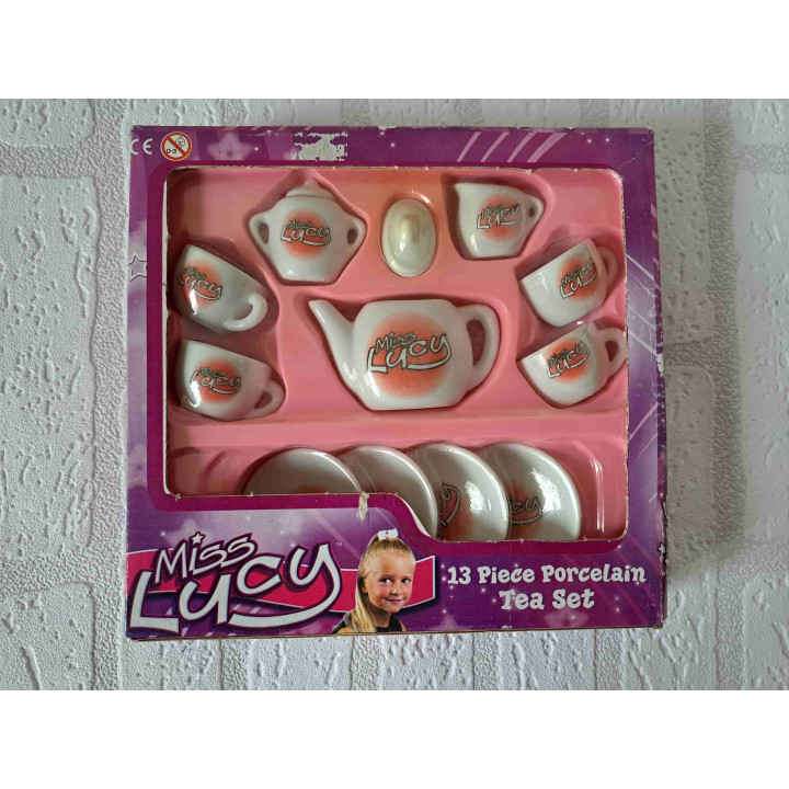 Miss Lucy 13 delig porselein kinderservies - Verzamelobjecten