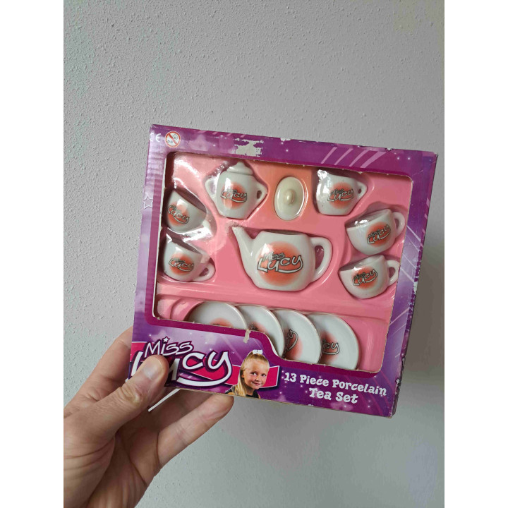 Miss Lucy 13 delig porselein kinderservies