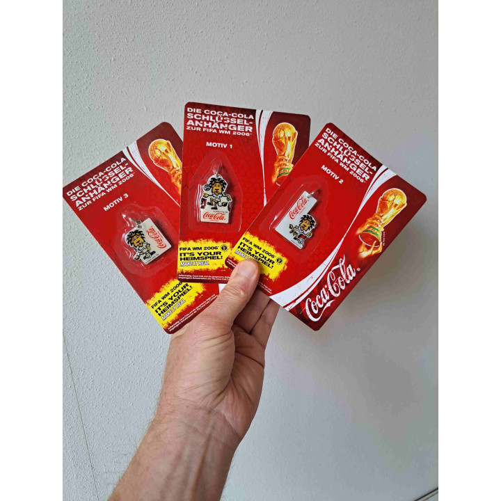Set Coca Cola sleutelhangers voetballen Fifa WM 2006 motief 1 t/m 3