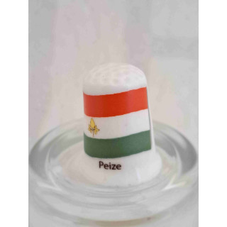 Vlag van Peize in de gemeente Noordenveld op een porselein vingerhoedje