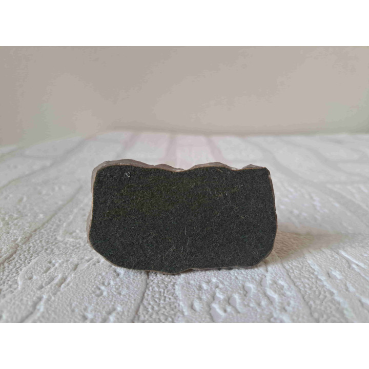 Winnie de Poeh van kunsthars met knorretje Disney 7x4x6cm - Verzamelobjecten