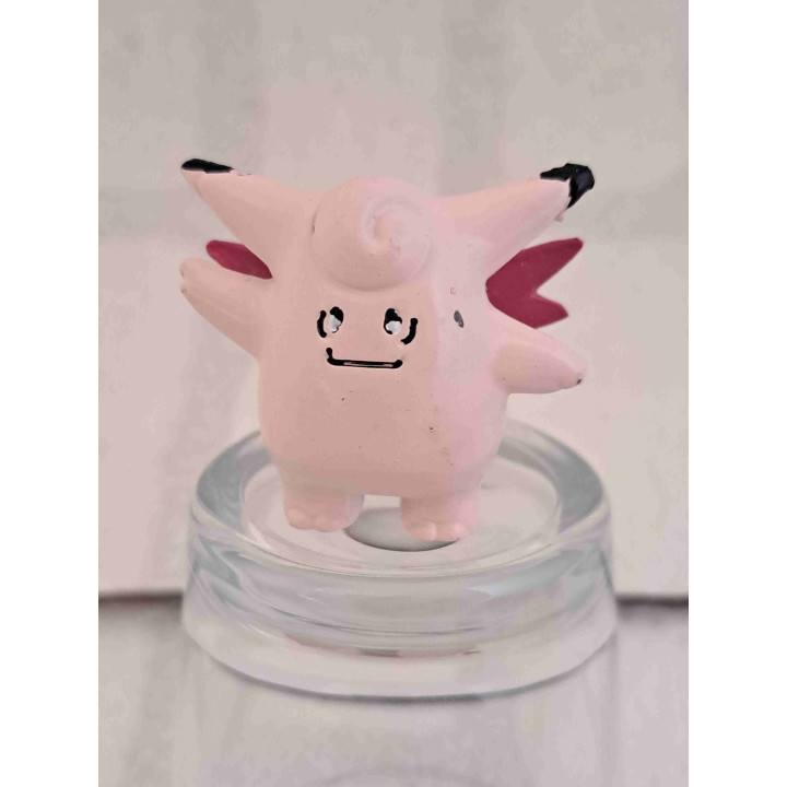 Clefable Pokemon figuur van hard rubber Tomy 4x4cm Clefable Pokemon figuur van hard rubber Tomy 4x4cm