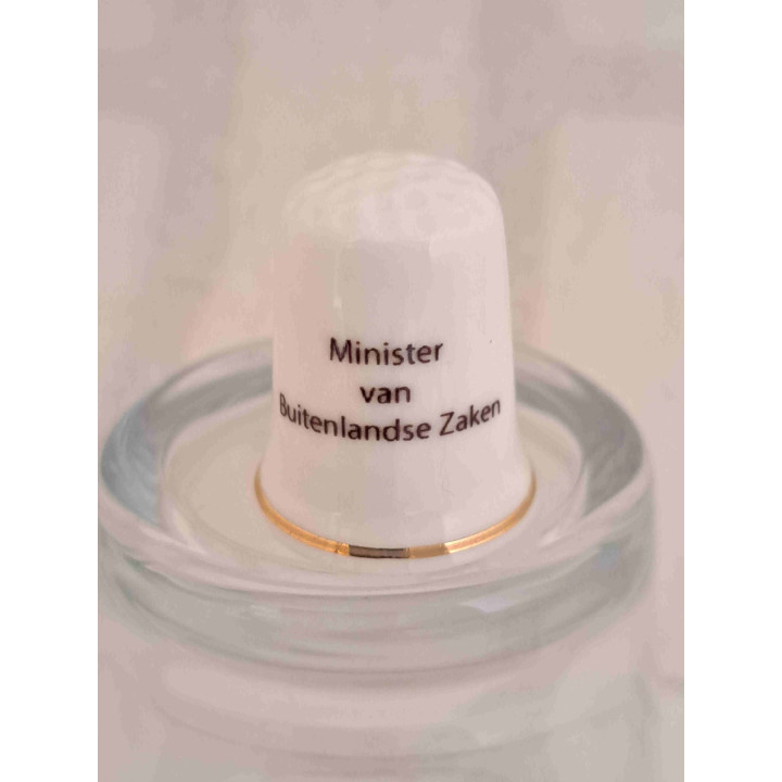 Porseleinen vingerhoedje met Uri Rosenthal  met goud randje - Verzamelobject