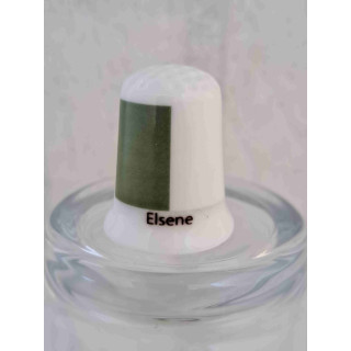 Elsene vlag Belgie op een porselein vingerhoedje