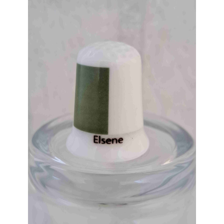 Elsene vlag Belgie op een porselein vingerhoedje Elsene vlag Belgie op een porselein vingerhoedje