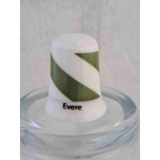 Evere vlag Belgie op een porselein vingerhoedje