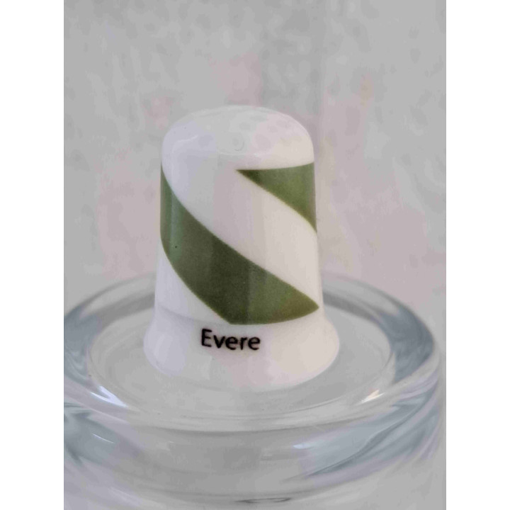 Evere vlag Belgie op een porselein vingerhoedje