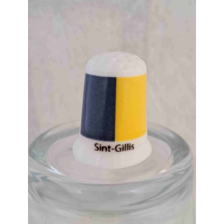 Sint Gillis vlag Belgie op een porselein vingerhoedje