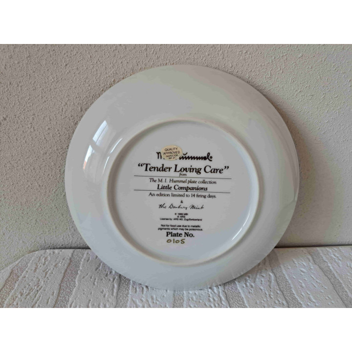Hummel Goebel Tender loving care wandbord D20.5cm - wandborden