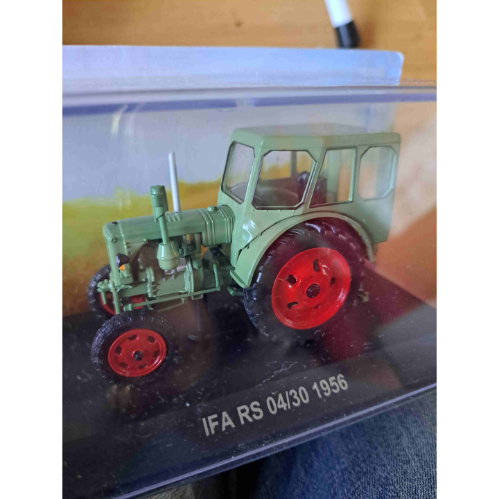 IFA RS 04-30 1956 tractor landbouwvoertuig Hachette Collections SNC 1:43 - modelauto