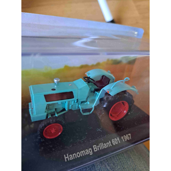Hanomag Brillant 601 1967 tractor landbouwvoertuig Hachette Collections SNC 1:43 - modelauto