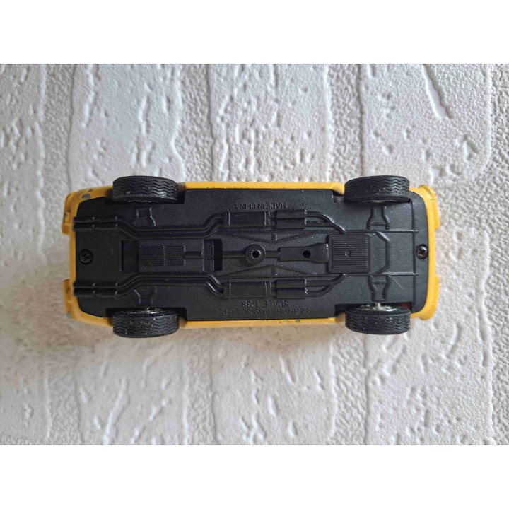 Ferrari 365 GTS 4 1:38 - modelauto