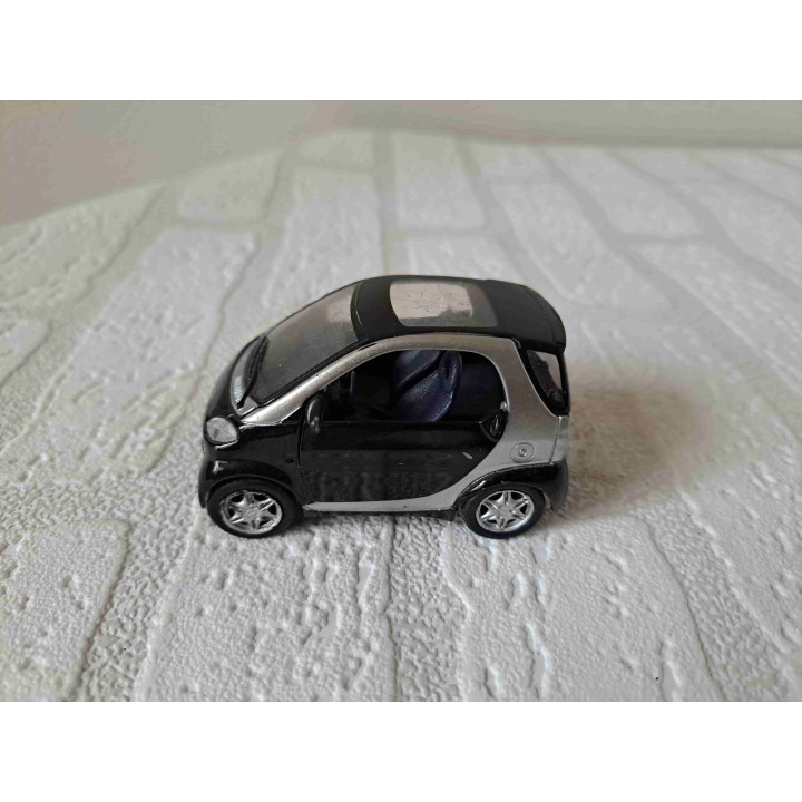 Smart City Coupe Maisto 1:33 - modelauto