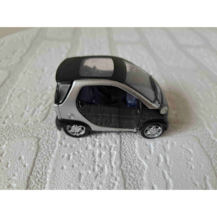 Smart City Coupe Maisto 1:33 - modelauto