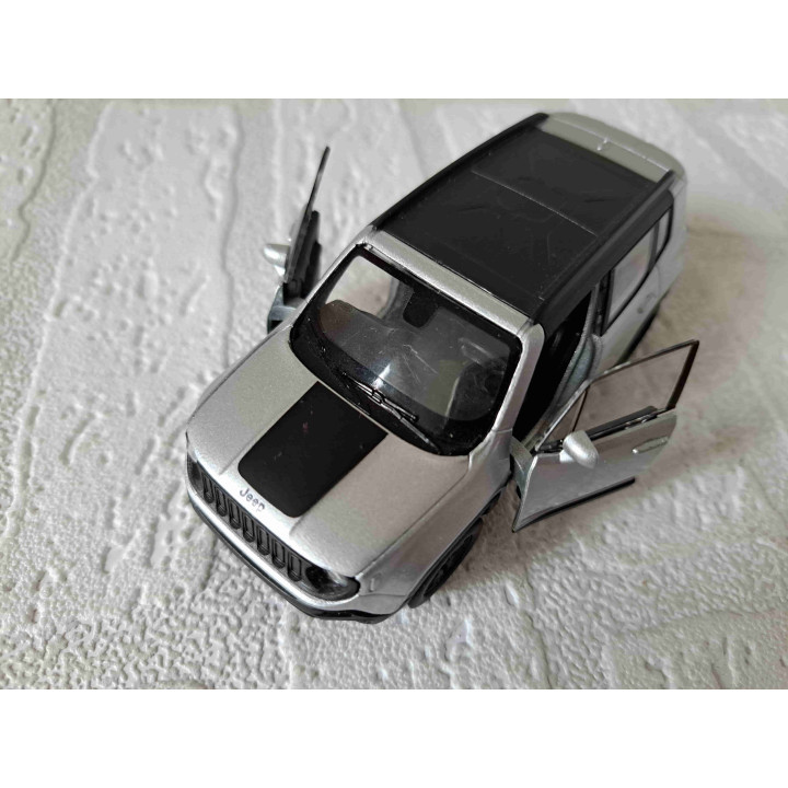 Welly 43736 Jeep Renegade Trailhawk 1:36 Scale Model