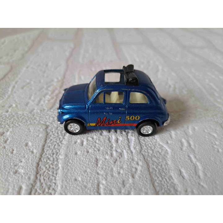 Fiat 500 met sunroof en opdruk Mini 500 - modelauto