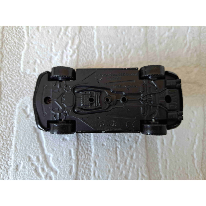 Mercedes Benz SLKSS AMG Rastar 1:43 - modelauto