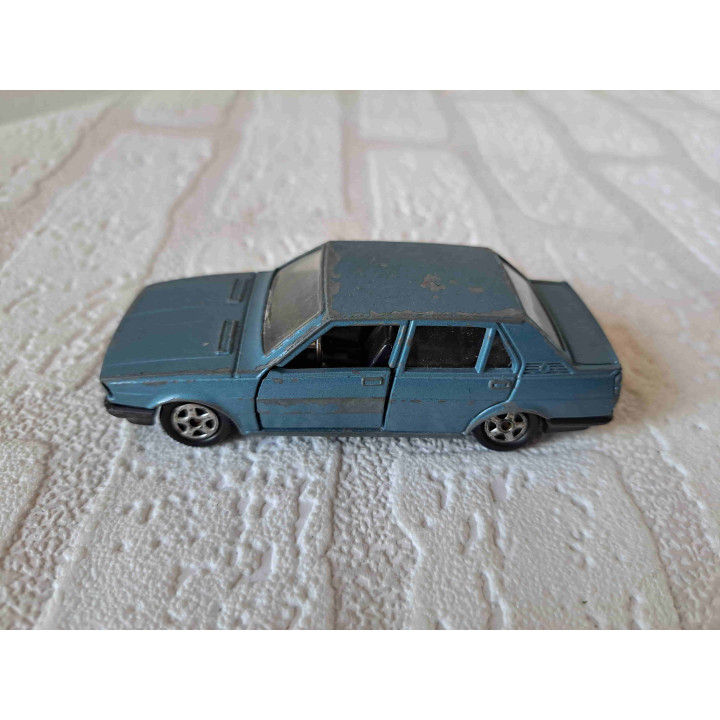 Alfa Romeo Giulietta 1985 Hot Wheels 1:43