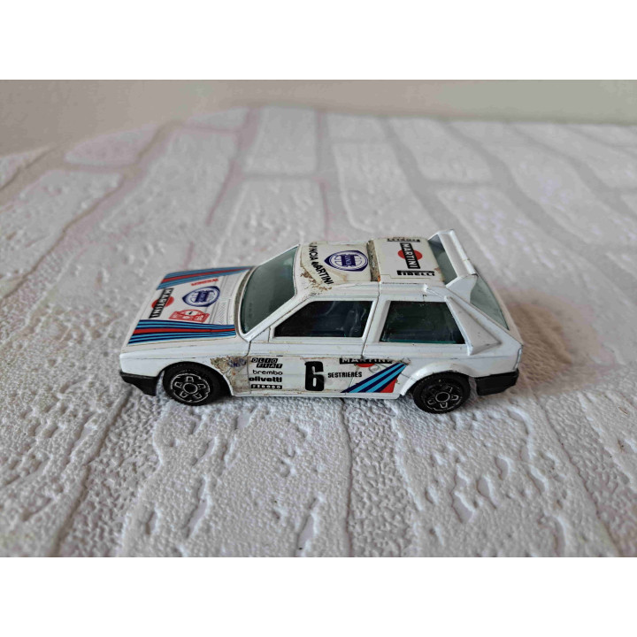 Lancia Delta S4 Le Mans Martini Bburago 1:43 - modelauto