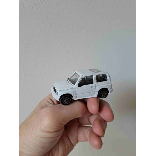 Suzuki Vitara 1996 Bburago 1:43