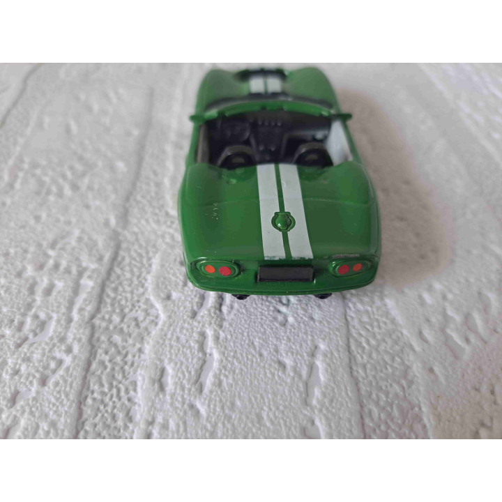 Shelby Series One roadster Bburago 1:43 - modelauto