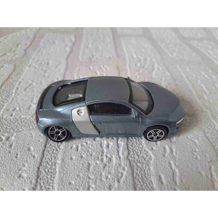 Audi R8 Bburago 1:43 grijsblauw - modelauto