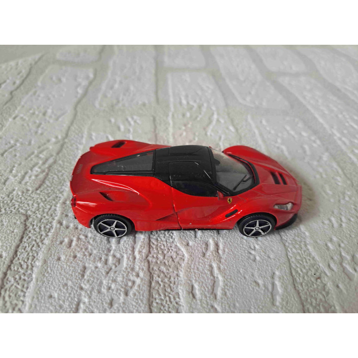 Ferrari Laferrari F150 Bburago 1:43 - modelauto