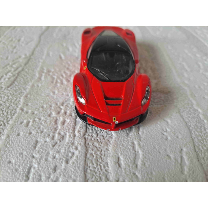 Ferrari Laferrari F150 Bburago 1:43 - modelauto